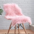 Dywanik futrzany pluszowy miś do salonu pokoju 50x80 cm różowy
