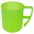 Plastikowy kubek z uchwytem 420 ml- mix kolor