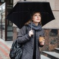 Parasol automatyczny parasolka mocna składana z rączką mała czarna