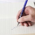 Długopis ścieralny wymazywalny ścieralny z gumką żelowy niebieski