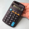 Kalkulator kieszonkowy do szkoły piórnika prosty mini na baterie