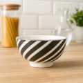 Miseczka ceramiczna na przekąski dipy w paski ze złotym paskiem 300 ml
