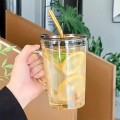 Szklany kubek ze słomką na lemoniadę sok wodę 450 ml