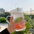 Szklany kubek ze słomką na lemoniadę sok wodę 450 ml