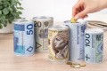 Skarbonka blaszana dla dzieci nieotwierana na oszczędności nominał 12 cm
