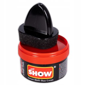 Pasta do butów z gąbeczką- czarna